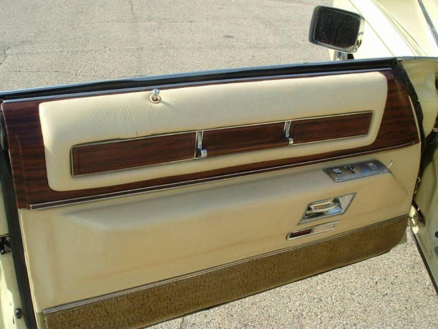  Cadillac Eldorado Biarritz With Power T-Tops 1978 года  (фото 10 из 20)